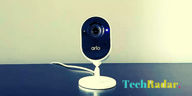 Review Arlo Essential Indoor Camera
